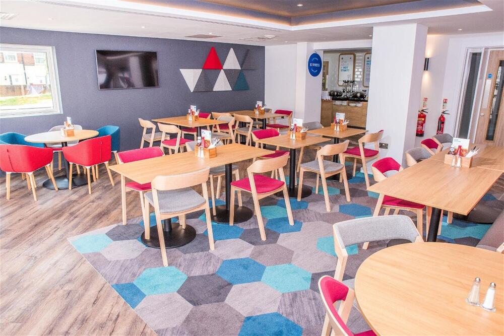 Foto de restauración de Holiday Inn Express - Exeter - City Centre, an IHG Hotel