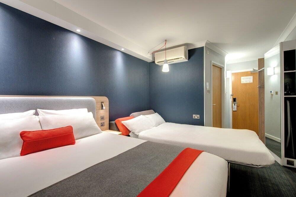Foto de una habitación de Holiday Inn Express - Exeter - City Centre, an IHG Hotel