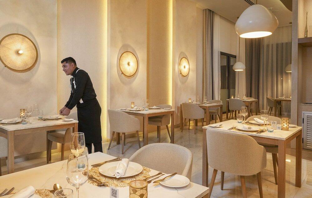 Foto de restauración de Aparthotel Riu Caribe - All Inclusive