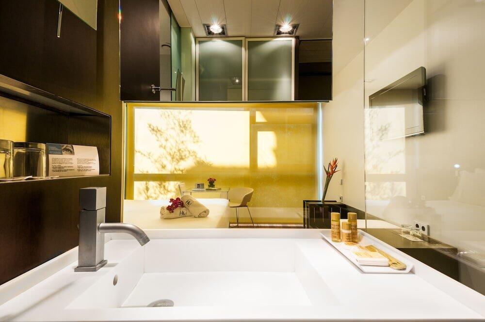 Foto de una habitación de Hotel Ikonik Anglí