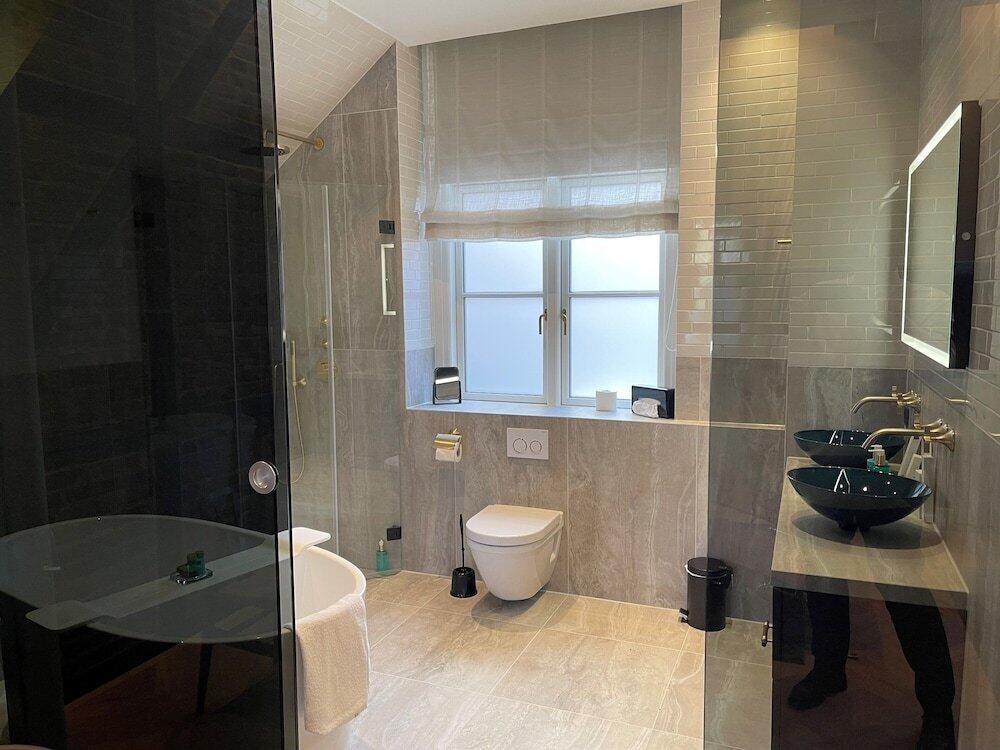 Foto de una habitación de Ascot Hotel