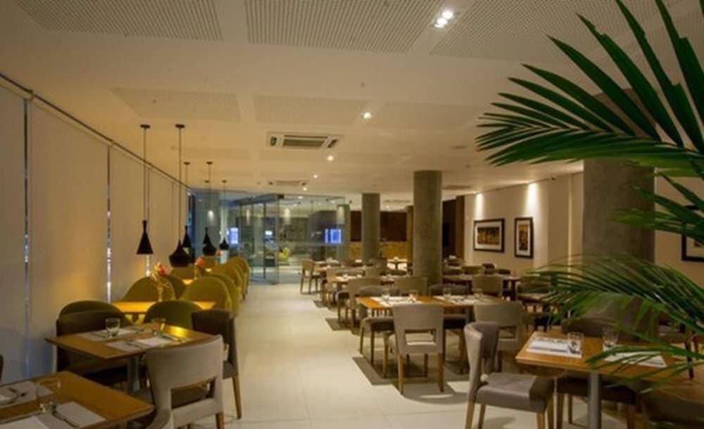 Foto de restauración de Caseros 248 Hotel