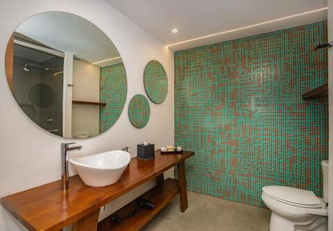 Foto del baño de Hotel B Unique
