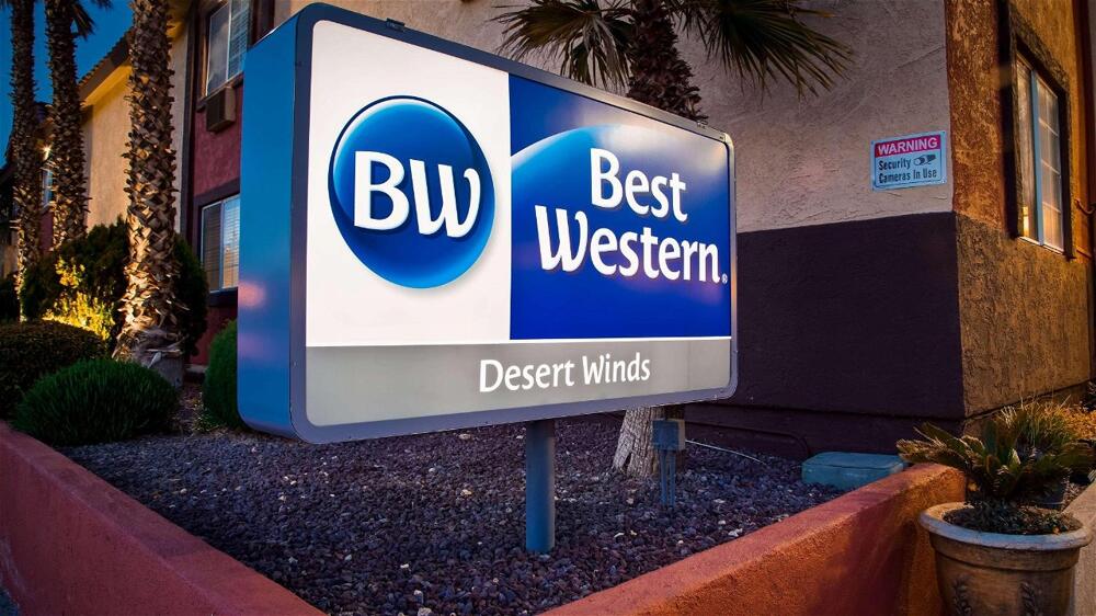 Foto del exterior de Hotel Best Western Desert Winds