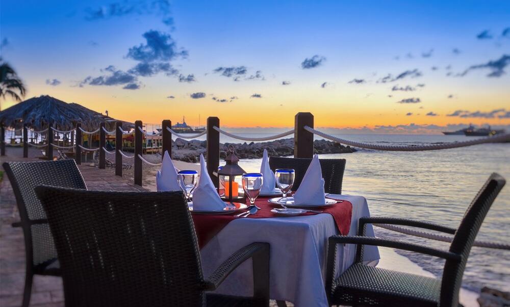 Foto de restauración de Complejo Simpson Bay Resort Marina &amp;amp; Spa