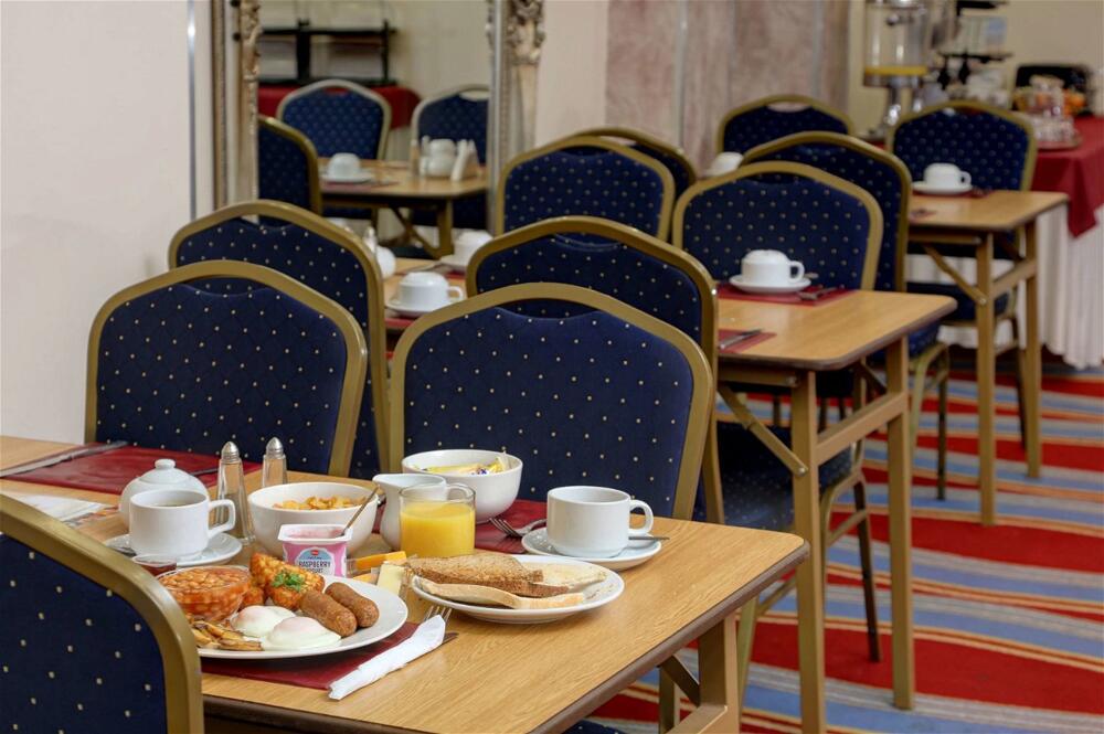 Foto de restauración de Best Western Greater London Hotel
