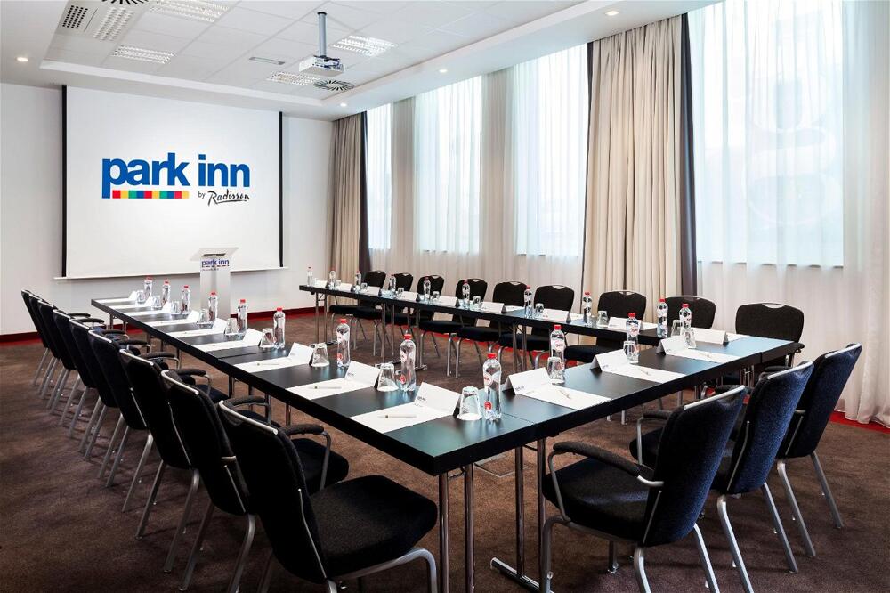 Foto general de Hotel Park Inn by Radisson Brussels Midi