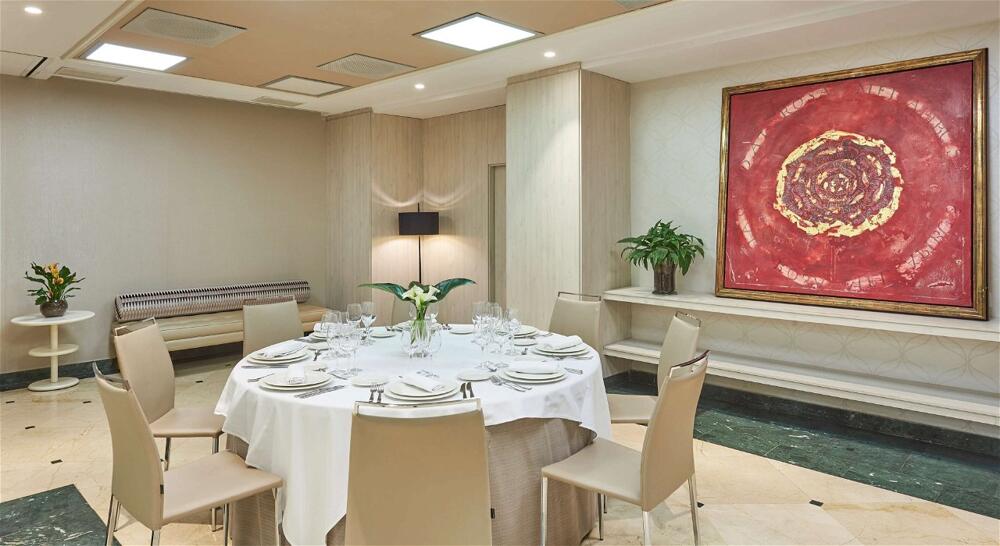 Foto de restauración de Hotel NH Collection Madrid Abascal
