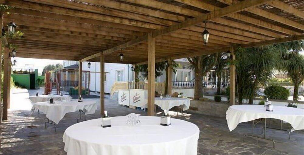 Foto del exterior de Hotel Los Olmos