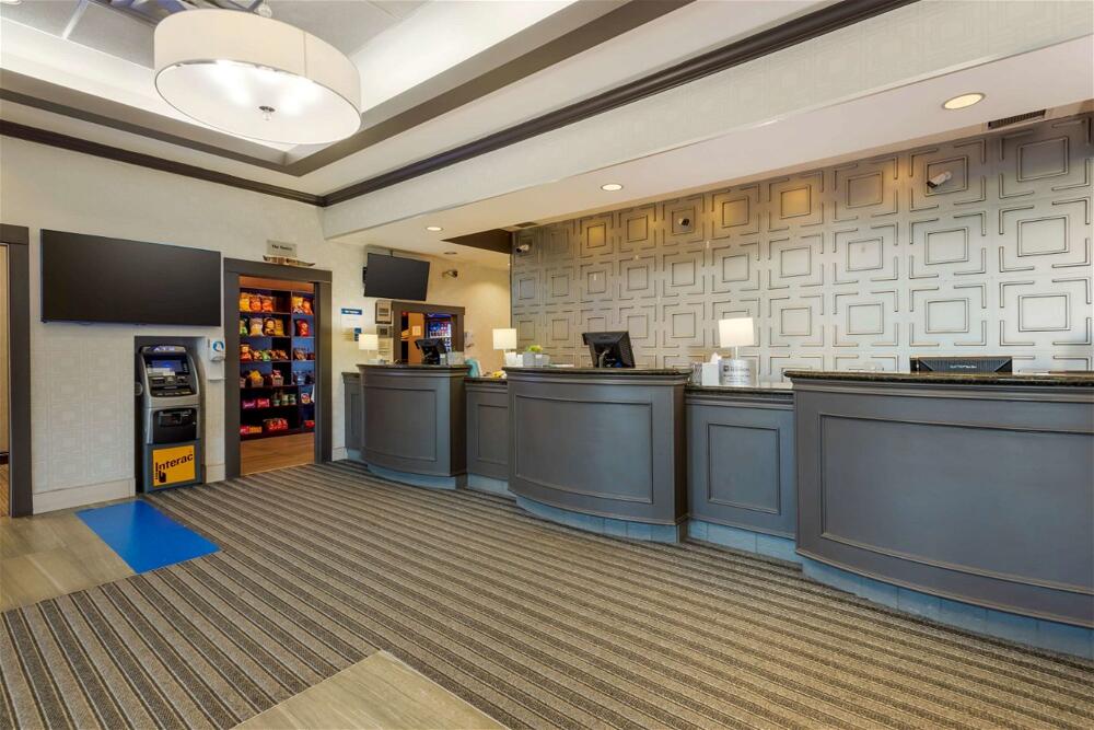 Foto de las zonas nobles de Best Western Plus Village Park Inn