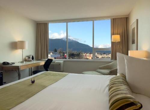 Foto del entorno de Coast Chilliwack Hotel by APA