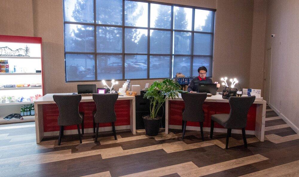 Foto de las zonas nobles de Empieria High Sierra Hotel