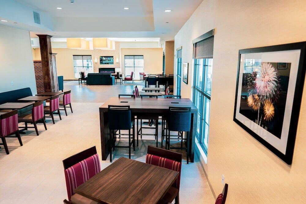 Foto de restauración de Hotel Comfort Suites Albuquerque Airport