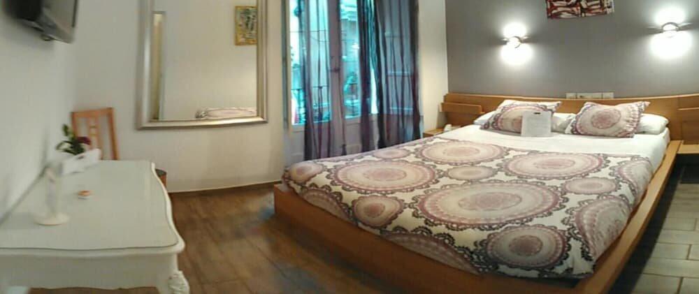Foto de una habitación de Hotel Un Patio en Santa Cruz