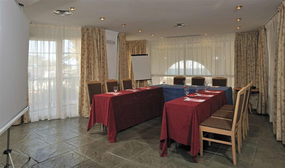 Foto de los servicios de Hotel Sol Los Fenicios