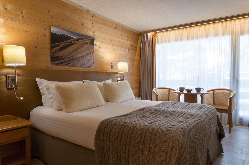 Foto de una habitación de Chalet-Hôtel La Chemenaz, The Originals Relais (Hotel-Chalet de Tradition)