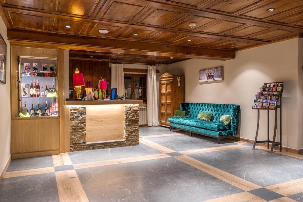 Foto de las zonas nobles de Hotel Chalet Bassibe by Silken