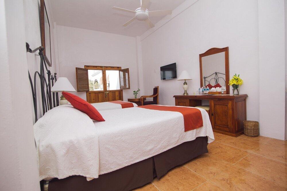 Foto de una habitación de Hotel Meson del Marques