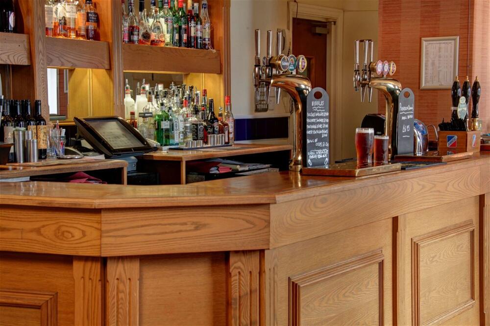 Dining – Castle Inn Hotel, BW Signature Collection