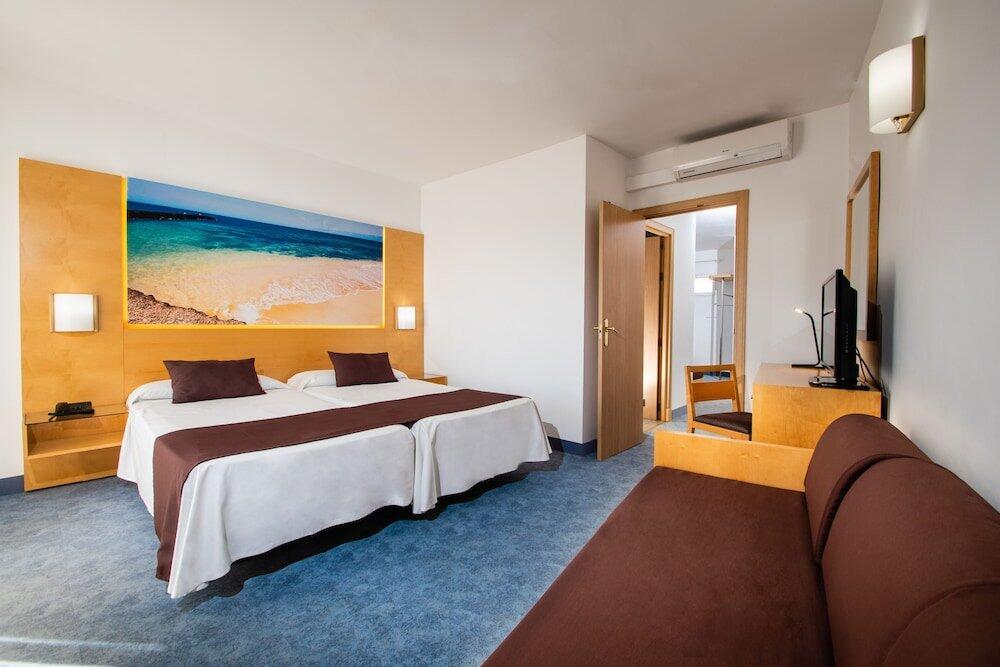 Foto de una habitación de HL Rondo Hotel