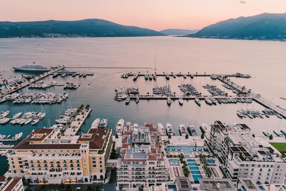 Foto del exterior de Hotel Regent Porto Montenegro