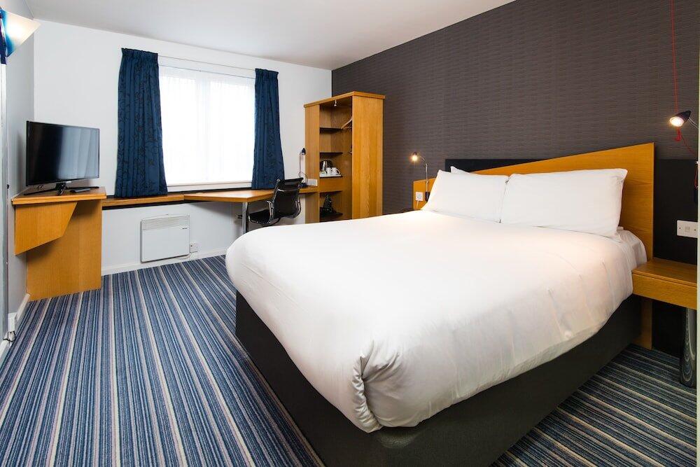 Foto de una habitación de Holiday Inn Express Manchester East, an IHG Hotel