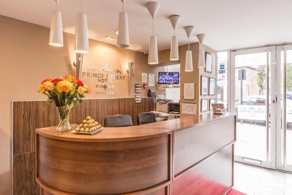 Foto de las zonas nobles de Prince Regent Hotel Excel London