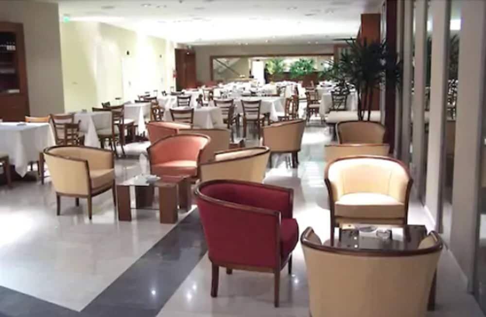 Foto de restauración de Howard Johnson Rio Cuarto Hotel y Casino