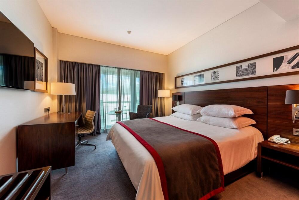 Foto de una habitación de Lagoas Park Hotel