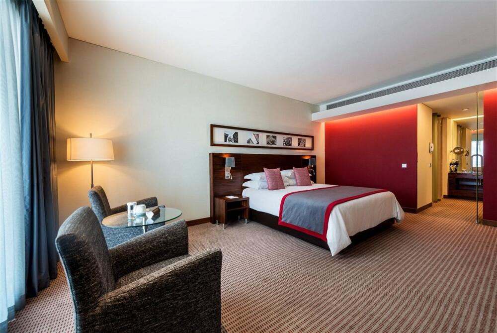 Foto de una habitación de Lagoas Park Hotel