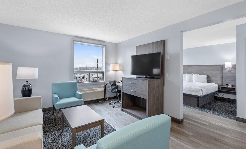 Foto de una habitación de Emerald Hotel &amp;amp; Suites