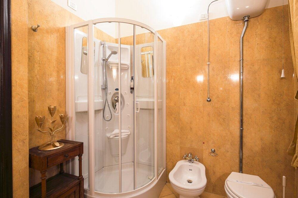 Foto del baño de I Portici Hotel - Residenza D&amp;#039;Epoca