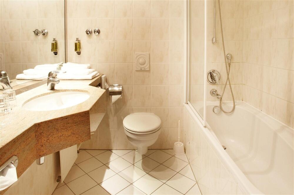 Foto del baño de Hotel Dänischer Hof Altenholz by Tulip Inn