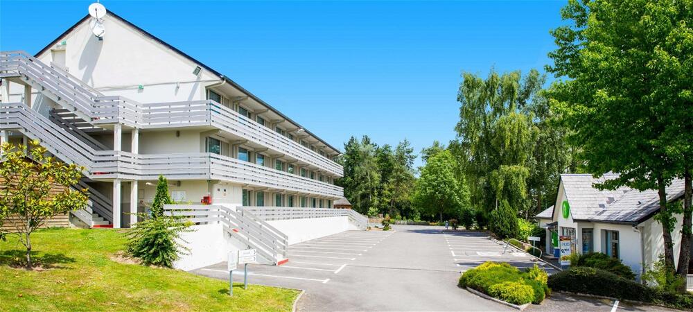 Foto del exterior de Hotel Campanile Fougères
