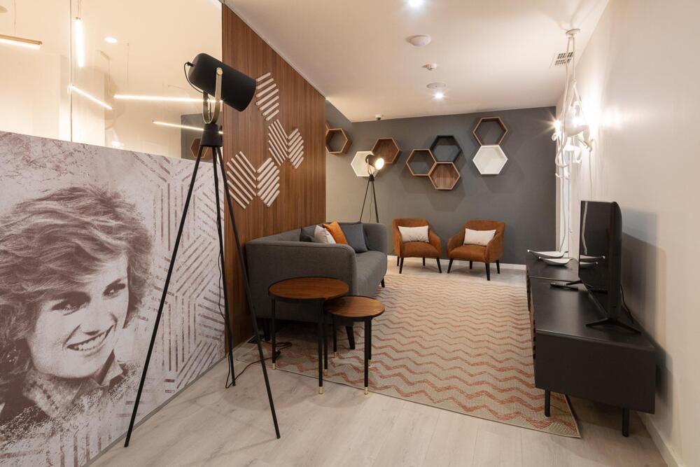 Foto de los servicios de The Icons Hotel