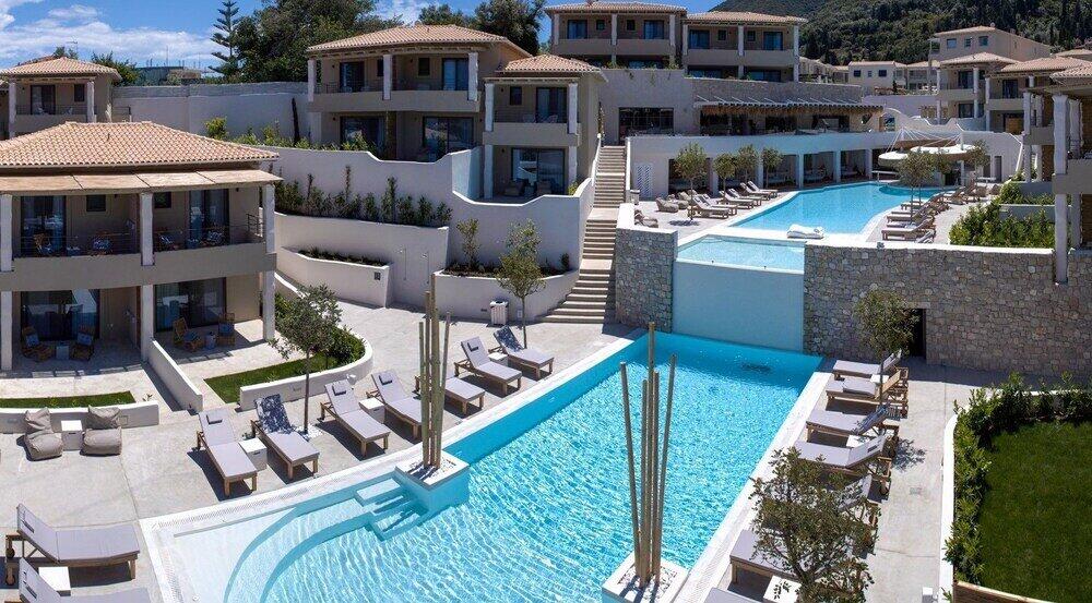 Foto general de Hotel Crystal Waters