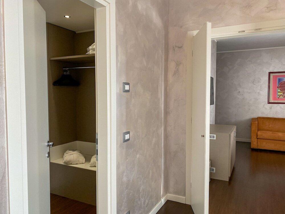 Foto de una habitación de AMEDIA Hotel Noventa