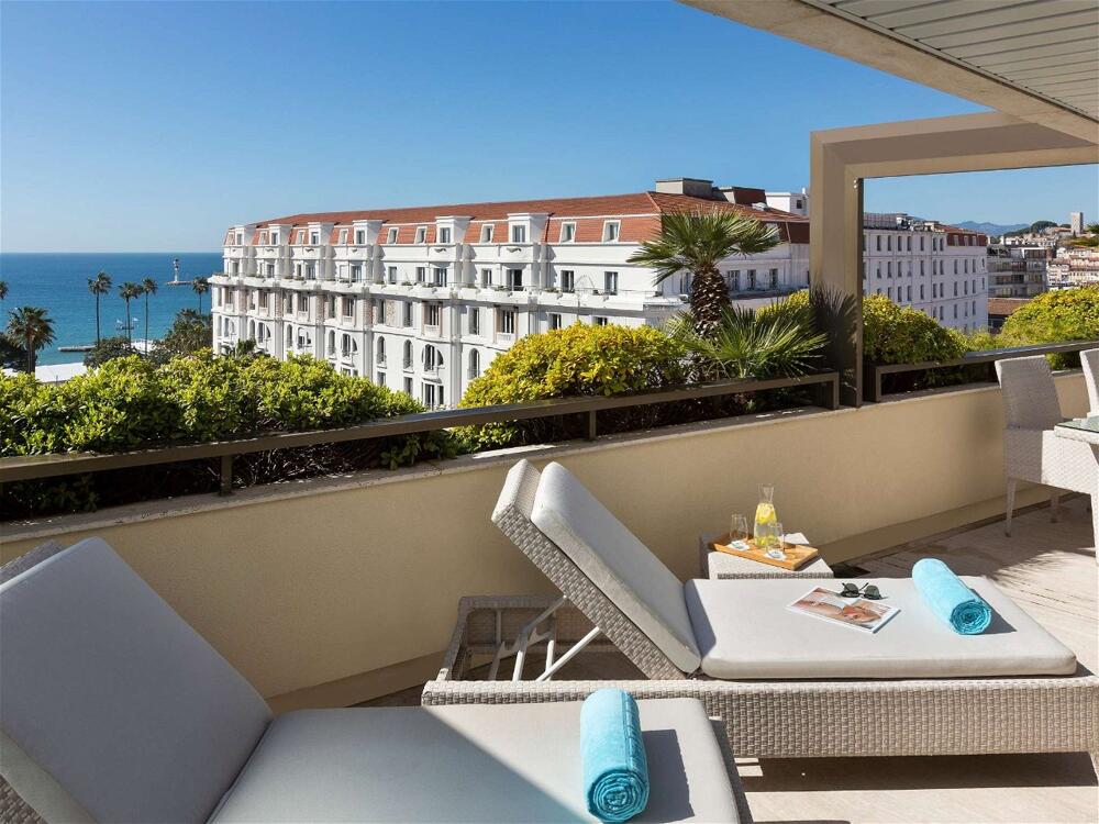 Foto de las zonas nobles de Hôtel Barrière Le Gray d&amp;#039;Albion