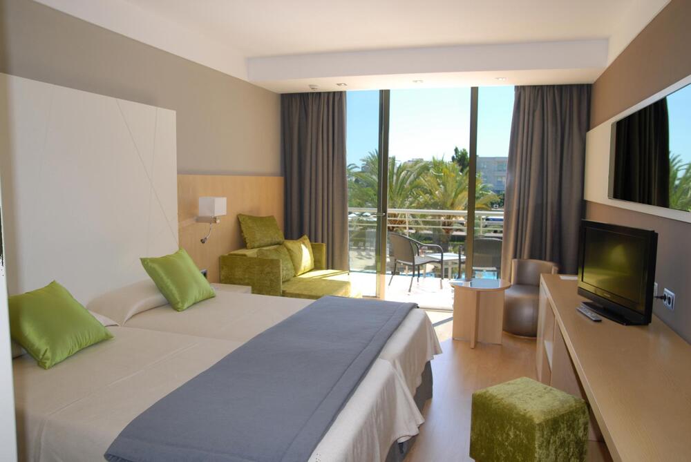Foto de una habitación de Protur Sa Coma Playa Hotel &amp;amp; Spa