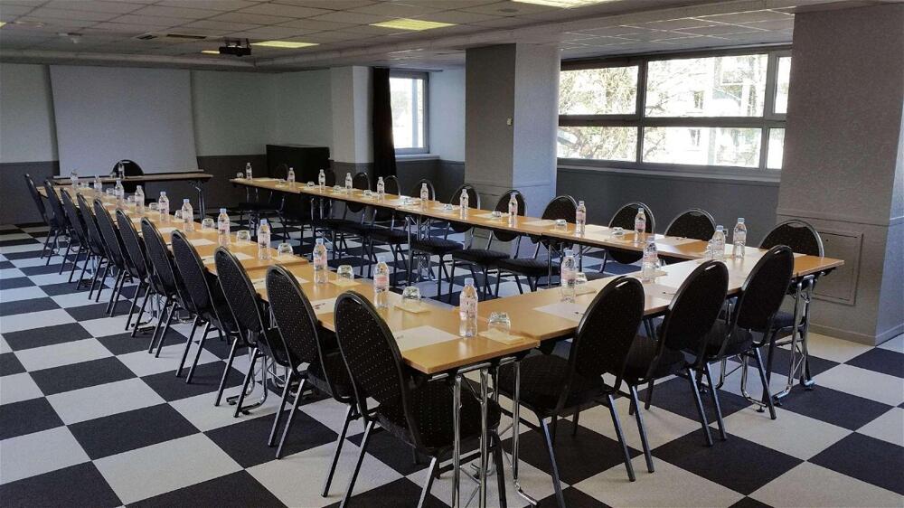 Foto de los servicios de Hotel Kyriad Tours St Pierre des Corps Gare