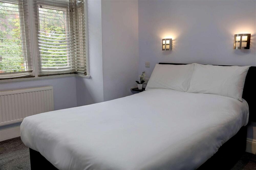 Foto de una habitación de Sure Hotel by Best Western Reading