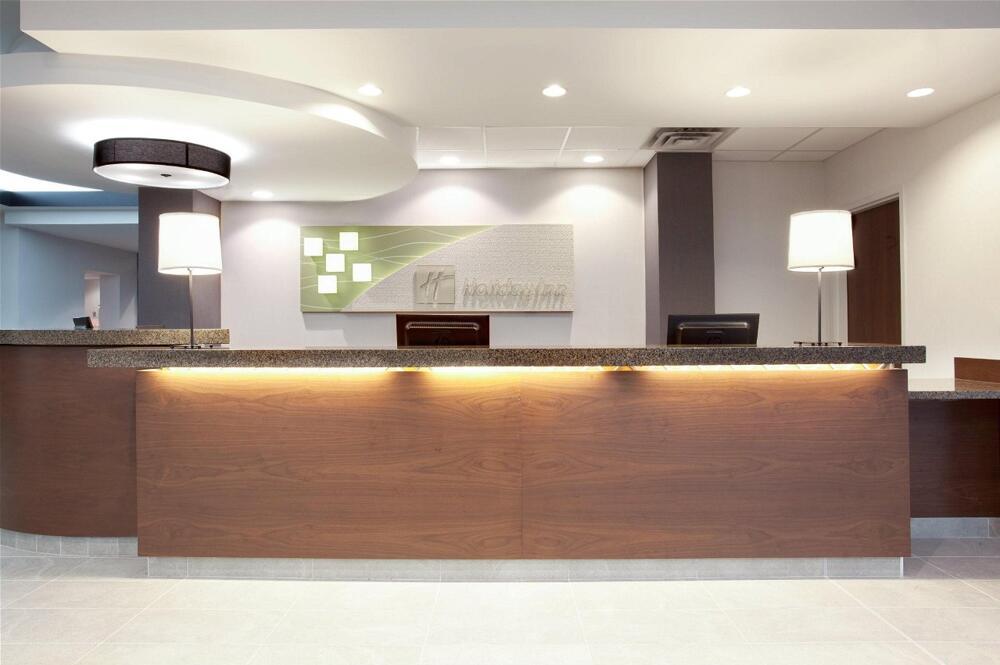 Foto del exterior de Holiday Inn Ottawa East, an IHG Hotel