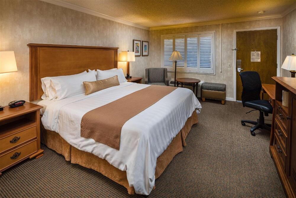 Foto de una habitación de Hotel SFO El Rancho Inn SureStay Collection by Best Western