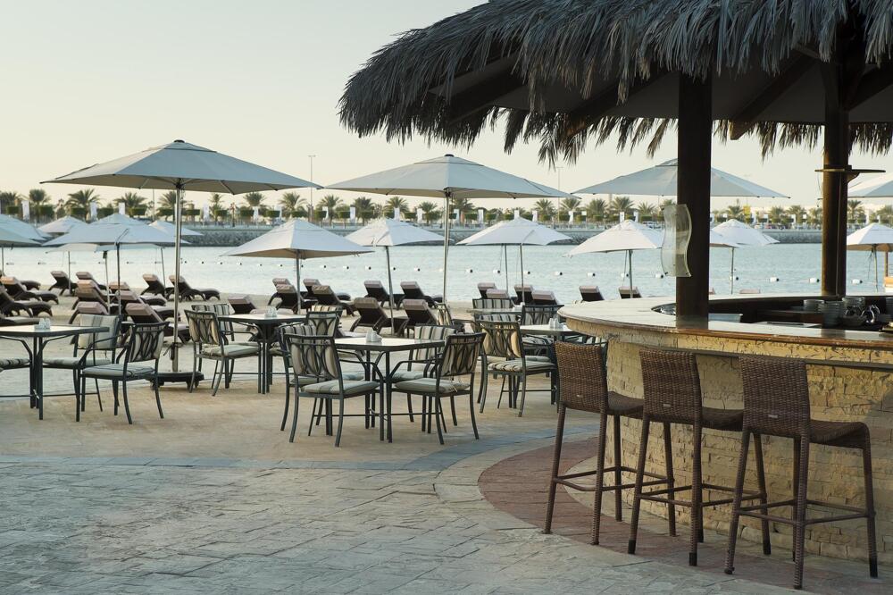 Foto de una habitación de Radisson Blu Hotel &amp;amp; Resort, Abu Dhabi Corniche