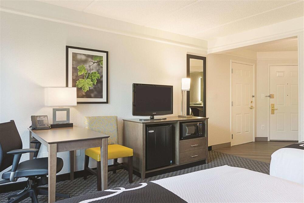 Foto de una habitación de Hotel La Quinta by Wyndham Atlanta Perimeter Medical