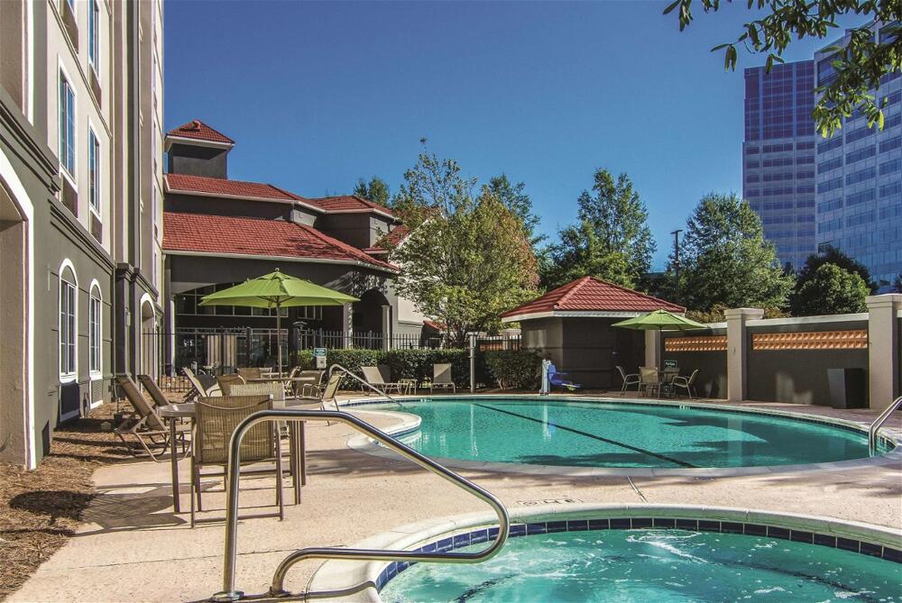 Foto de los servicios de Hotel La Quinta by Wyndham Atlanta Perimeter Medical