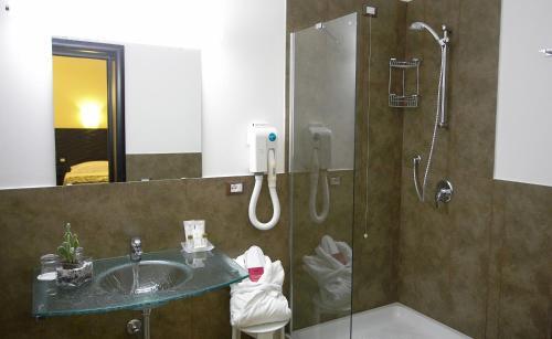 Foto del baño de Hotel Garibaldi