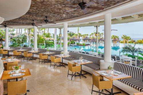 Foto de restauración de Hotel Gran Melia Palacio de Isora Resort &amp;amp; Spa