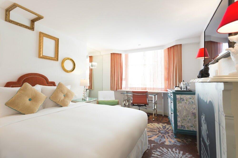 Foto de una habitación de Hotel The Luxe Manor