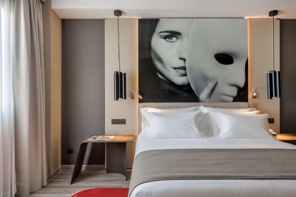 Foto de una habitación de Hotel NH Collection Madrid Suecia